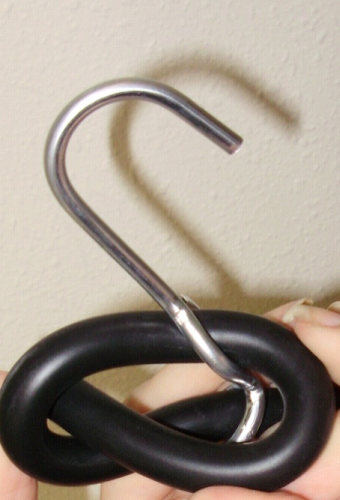 large_4750_rubber_rope_hook_howto_no2.jpg