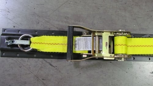 large_552210_large__verticaletrackwheelstrapratchetcloseup.jpg