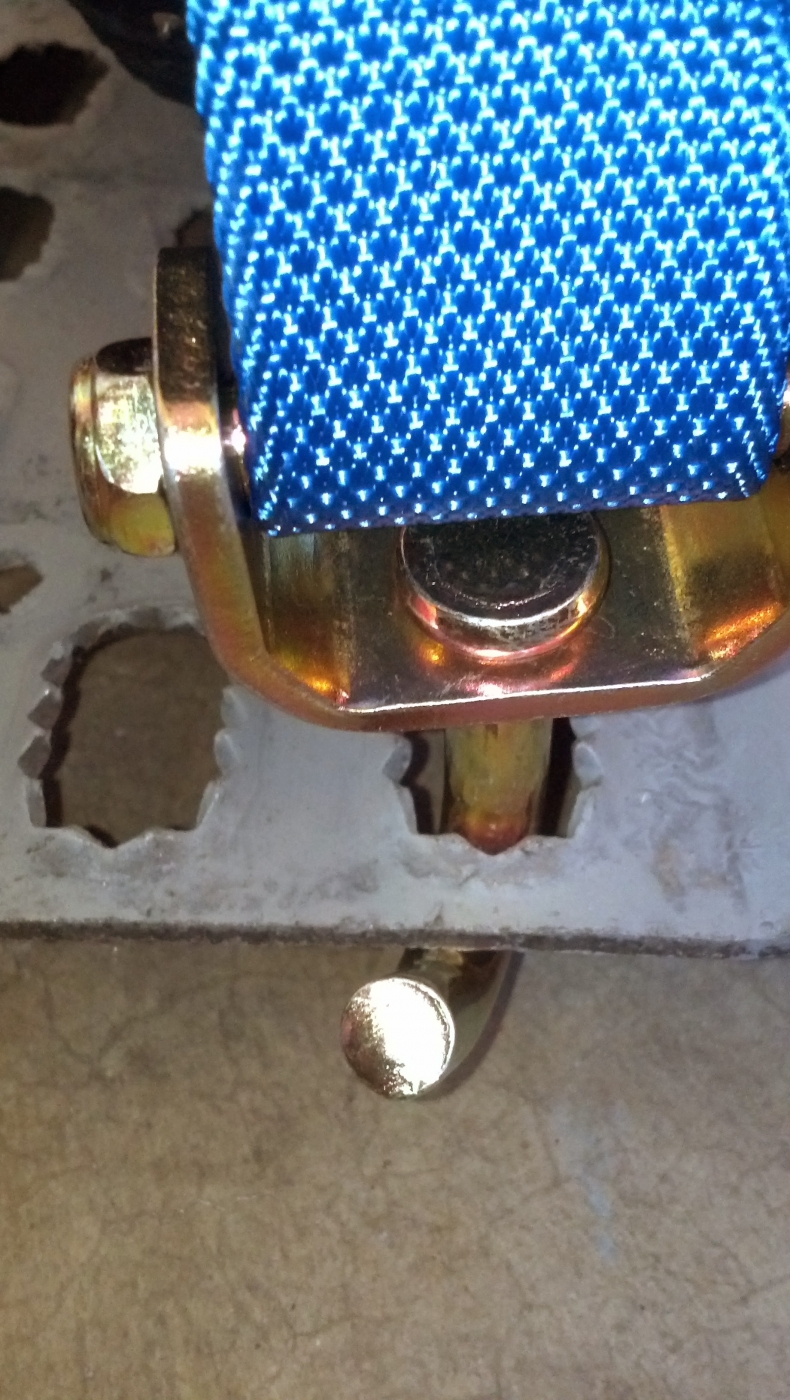 large_552575_bluediamondweaveswiveljhook.jpg