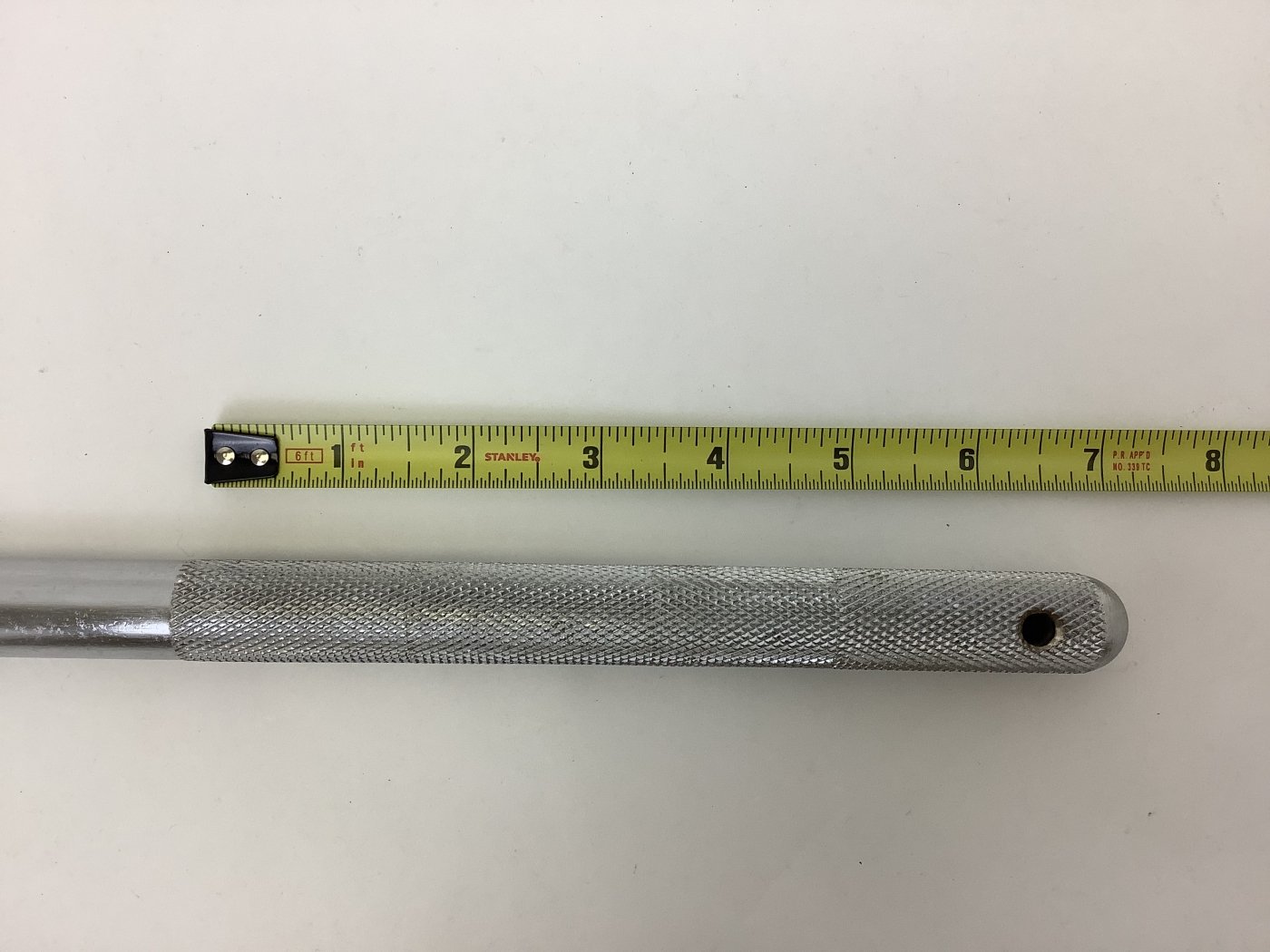 large_552800_24_inch_tie_down_bar_knurled_handle.jpg