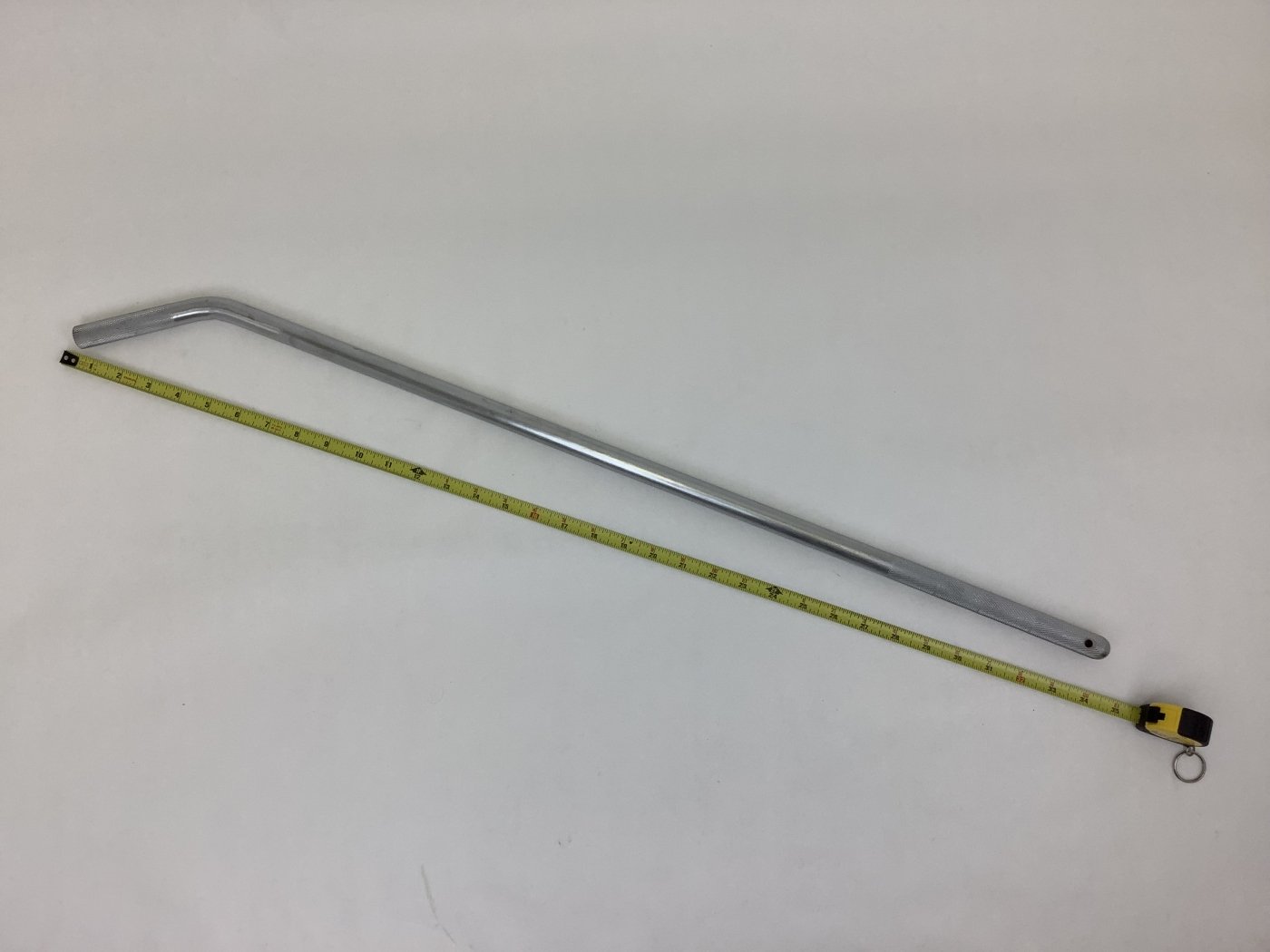large_552804_34_inch_tie_down_bar_measure.jpg