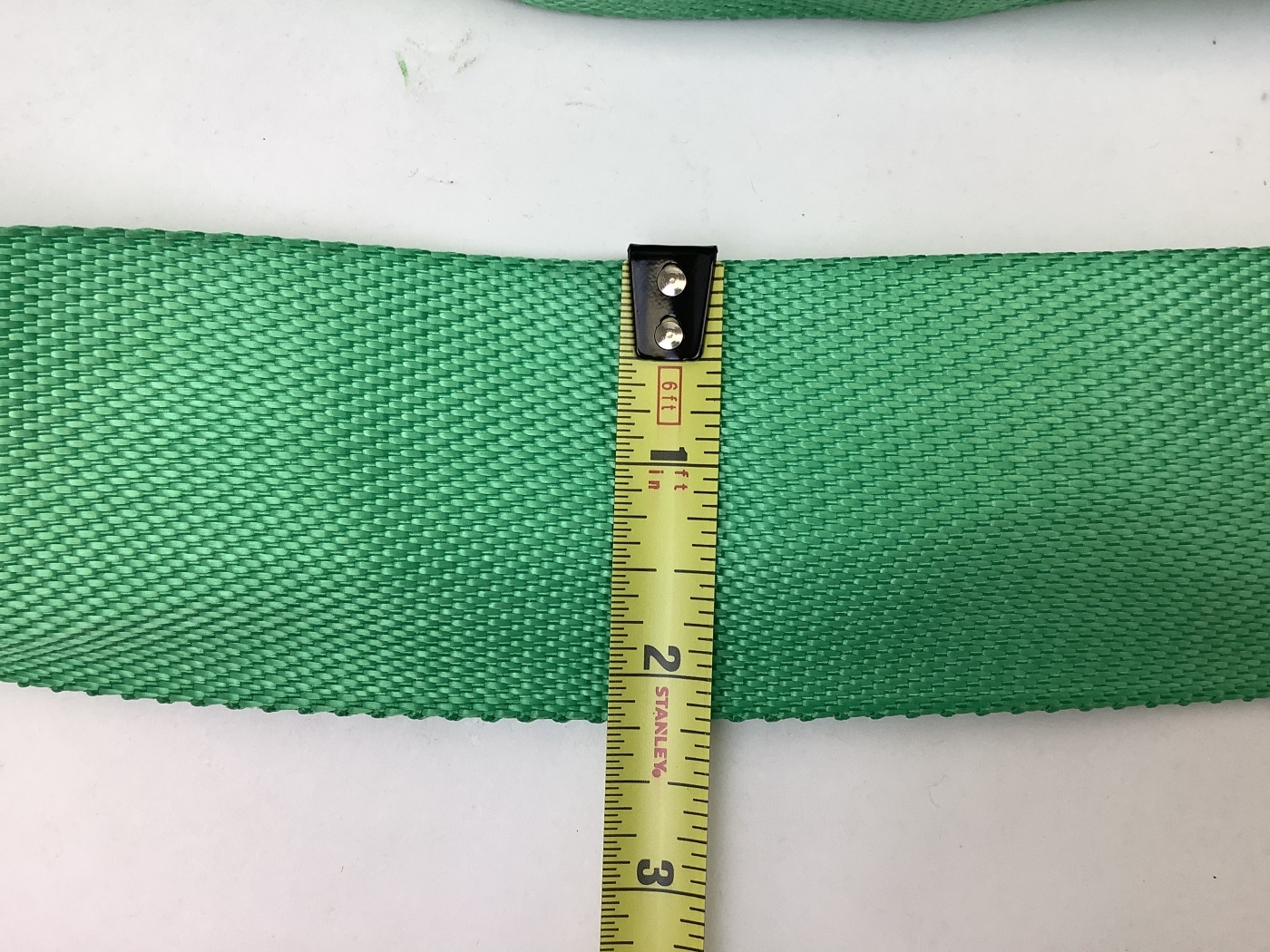 large_553872_12ft_green_round_sling_for_towing_measure.jpg