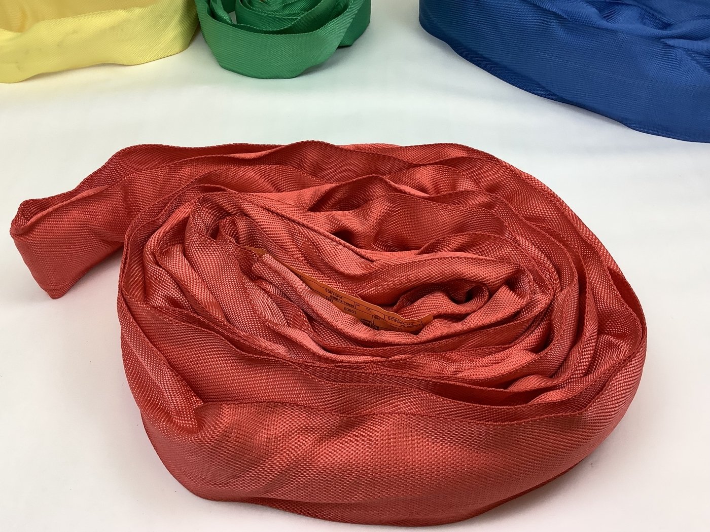 large_553877_10ft_red_round_sling_pic.jpg