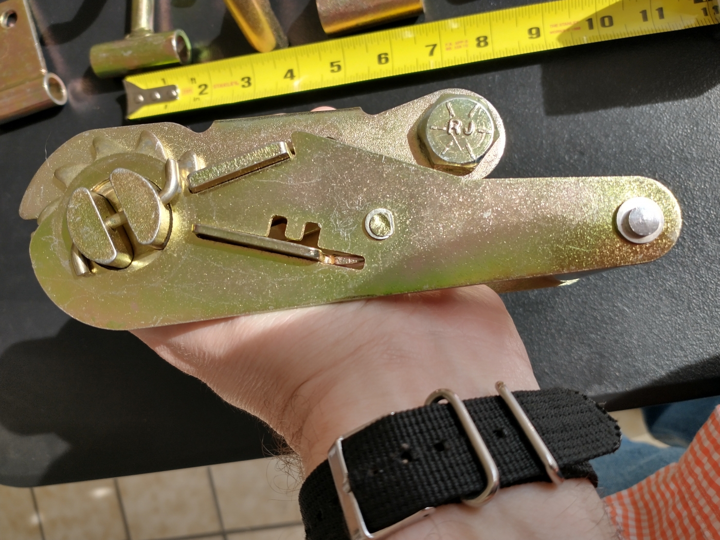 large_554115_mini_ratchet_towing.jpg