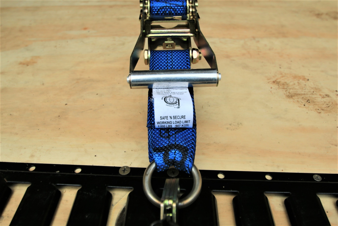 large_554969_E_track_ratchet_handle_spring_fitting_blue_2_inch_webbing.jpg