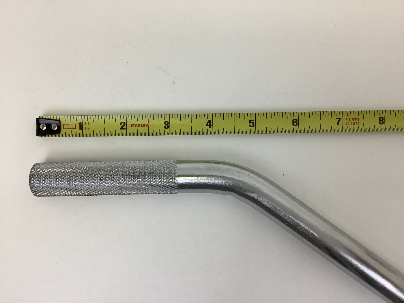 large_555540_24_inch_tie_down_bar_knurled_insert_end.jpg